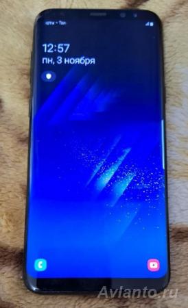 Продам телефон Samsung s8 plus 4оперативная 64внутреняя память